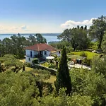 Traditional Seaview Home Candili