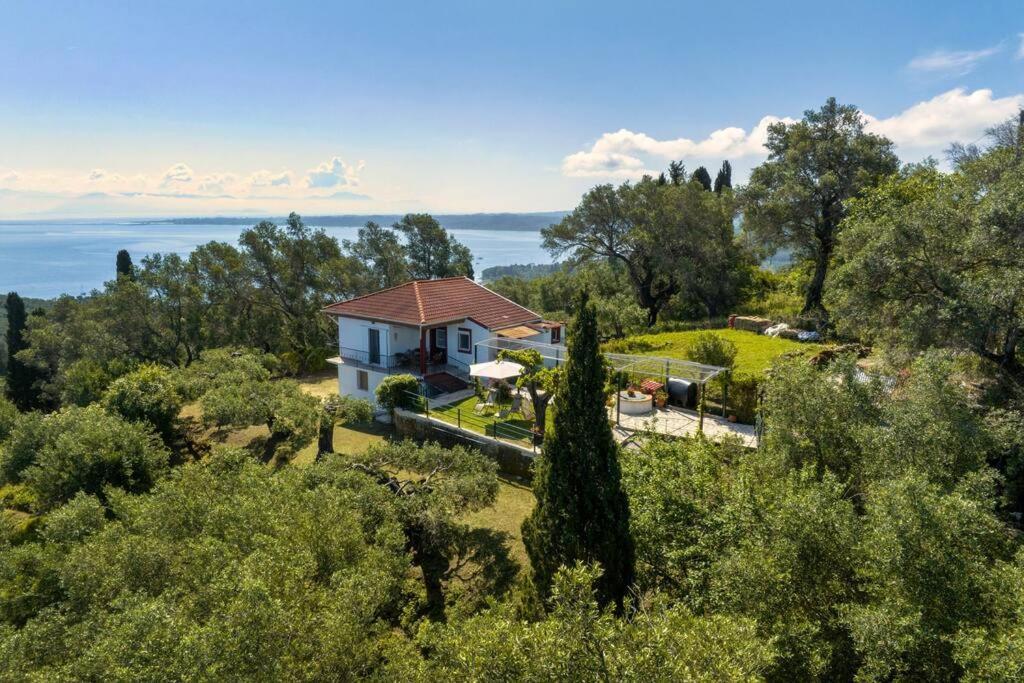 Traditional Seaview Candili Petriti (Corfu)